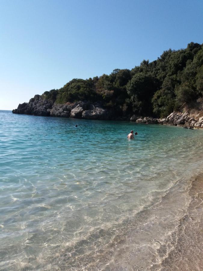 Theros Blu Sarakiniko (Epirus) ภายนอก รูปภาพ
